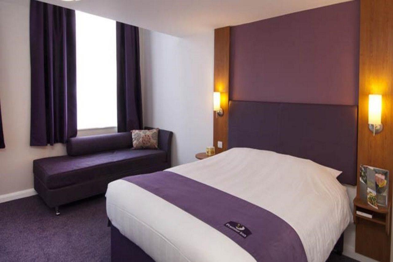 Premier Inn Birmingham City Centre - New Street Exterior foto